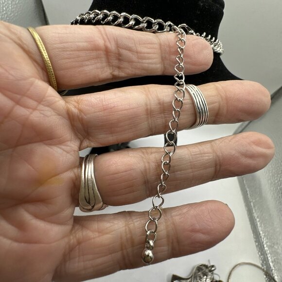 Matching Set Geometric SilverTone Metal Bib Necklace Earrings Chain 16” 3.5”ext - Picture 9 of 10